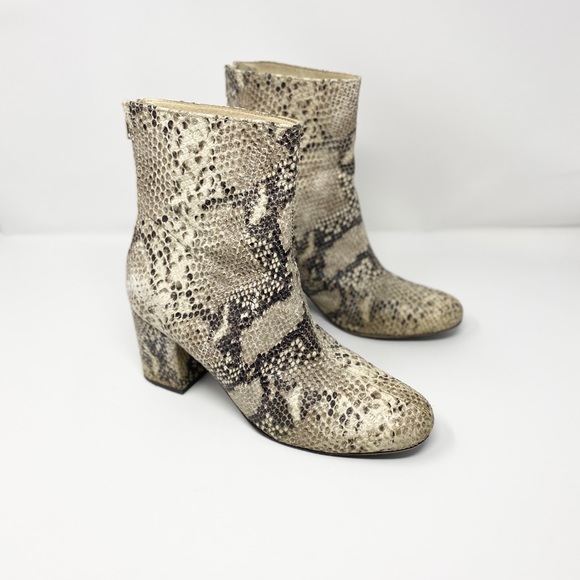 cecile ankle boot snake